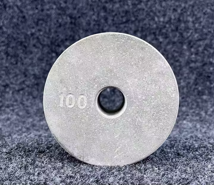 Circular gaskets/plastic molds for circular roof blocks used in construction